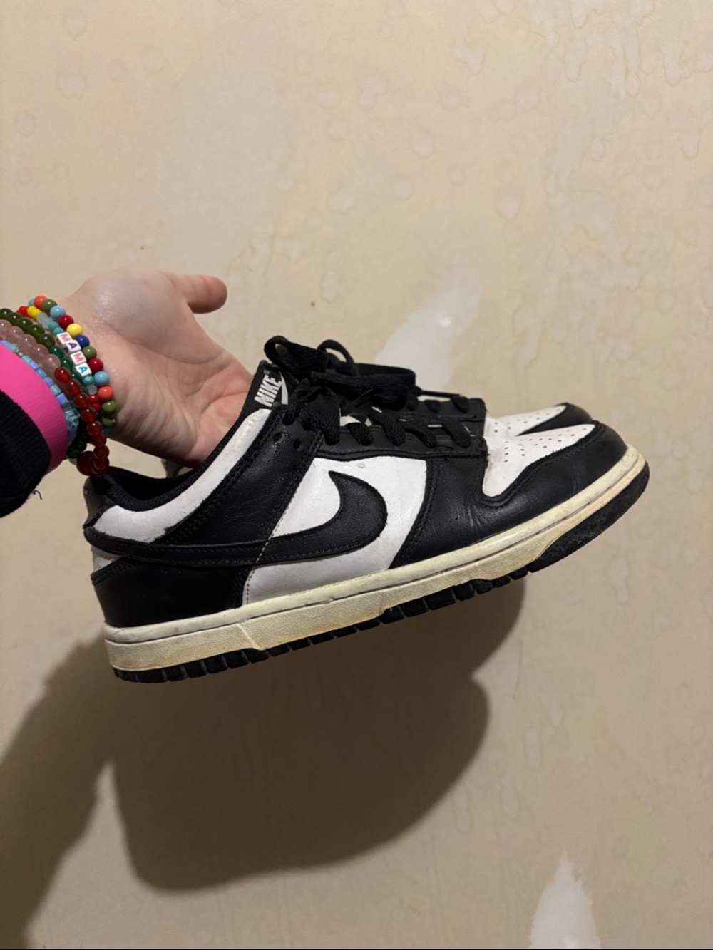 Nike Low-Top Black & White Leather Sneaker
